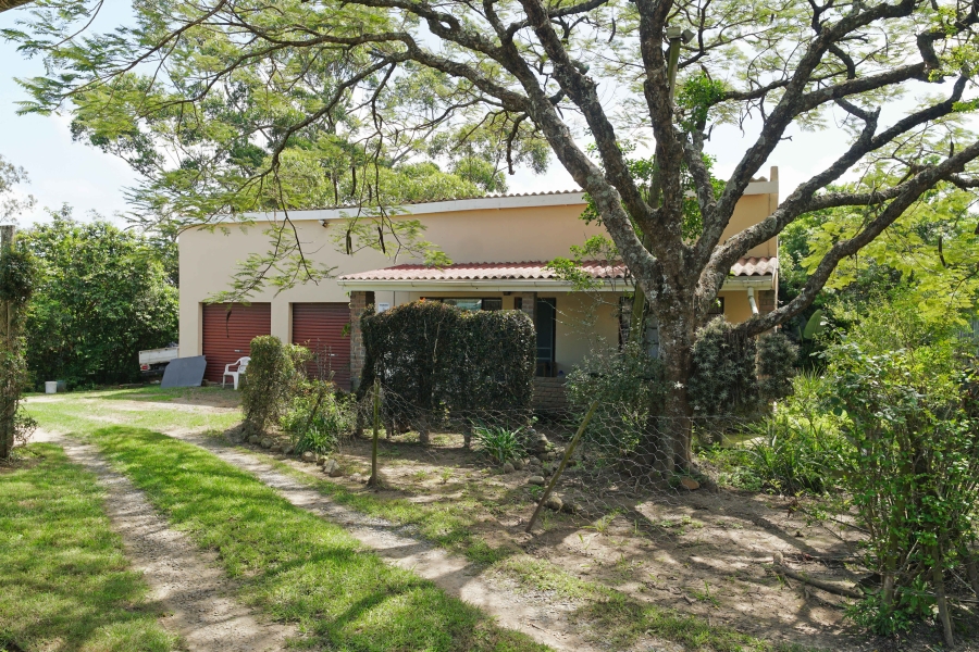 4 Bedroom Property for Sale in East London Rural Eastern Cape